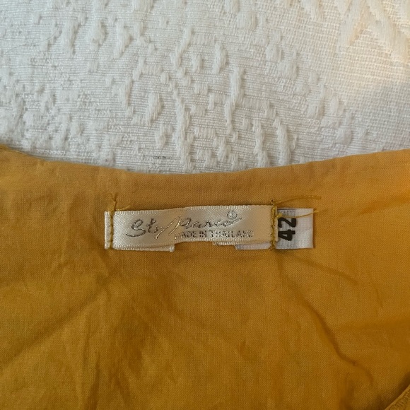 Yellow babydoll dress bought in Thailand - Picture 2 of 4